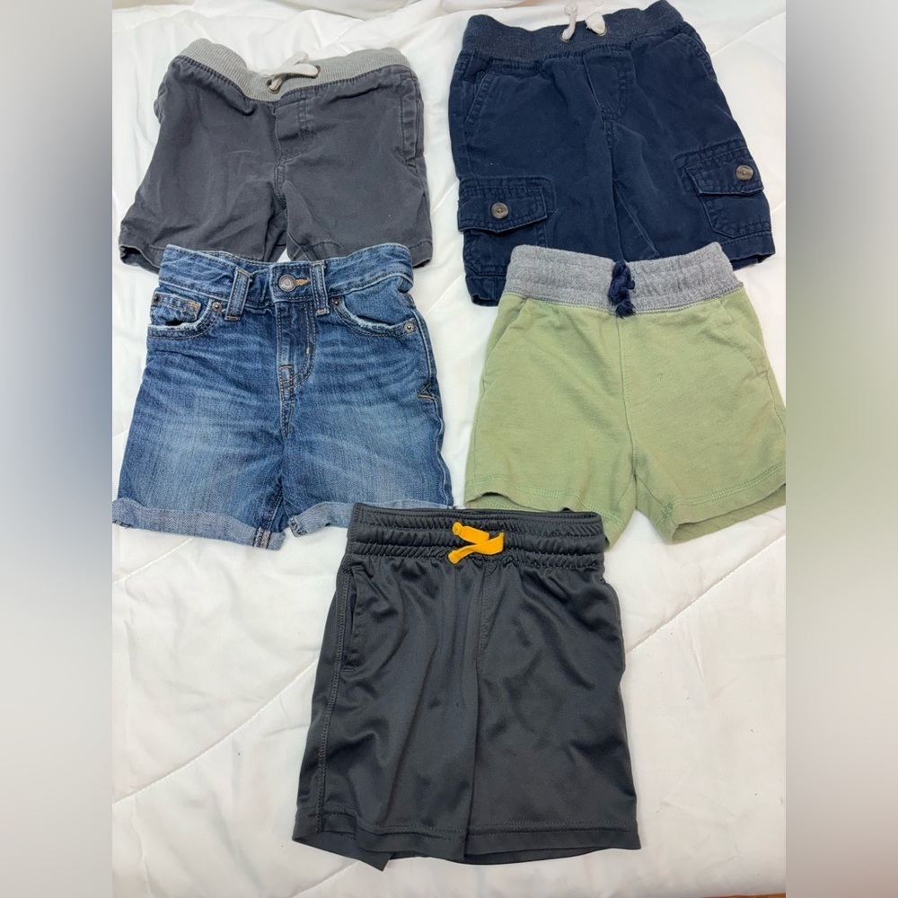 Bundle of 5 Cat & Jack Kids Shorts Set - Blue, Green, Gray, jeans 18 months